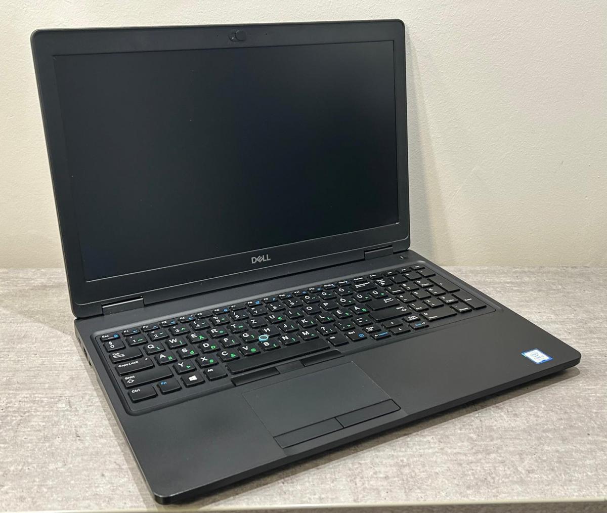 Dell Latitude 5500